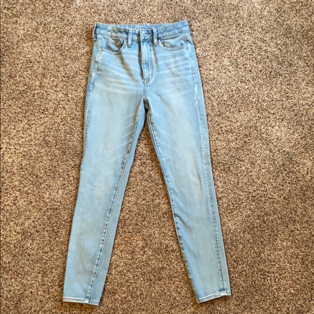 LIKE NEW American Eagle Jeans!